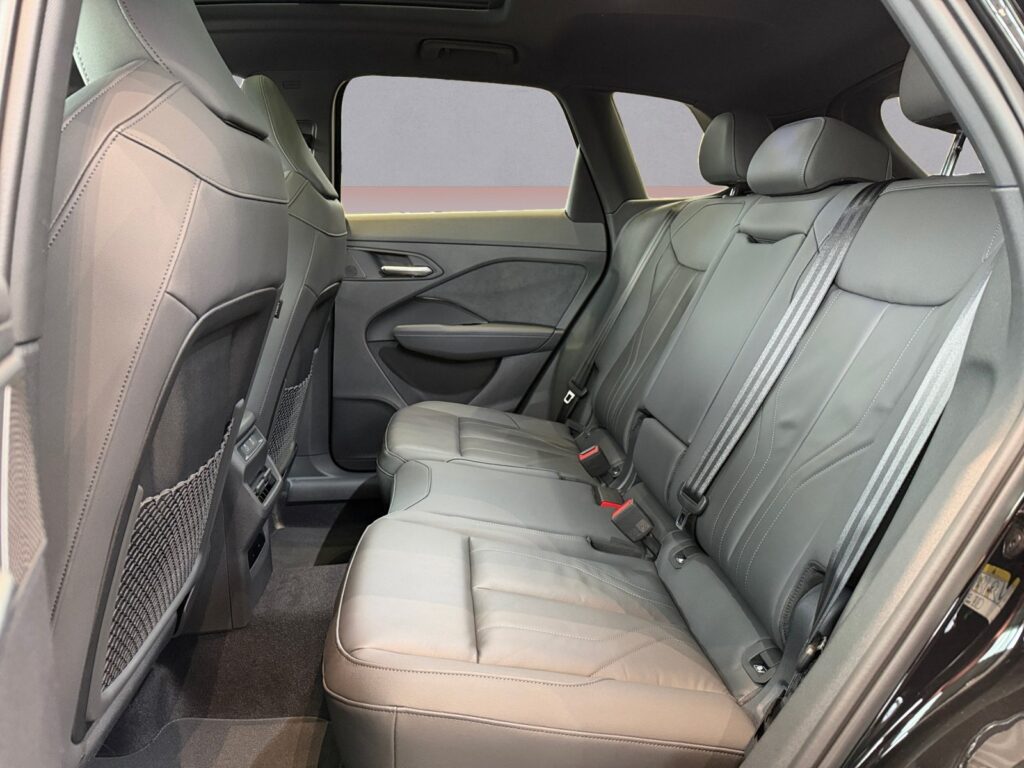 Audi Q3 Exposé-Bild 13