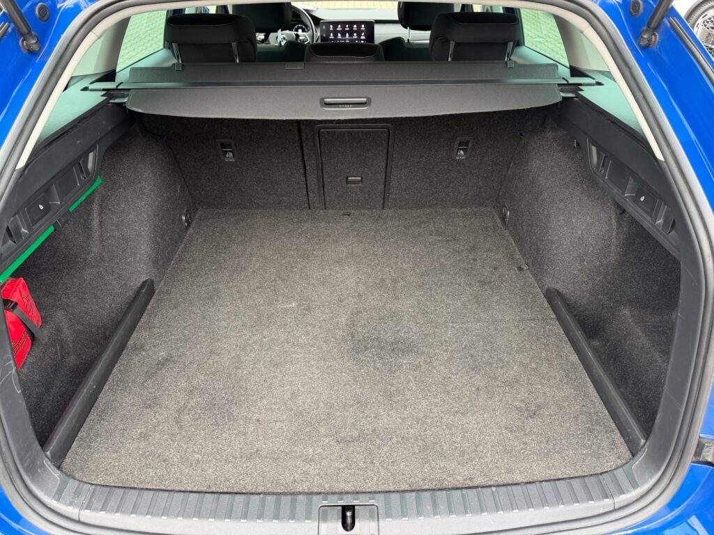 Skoda Octavia Exposé-Bild 6