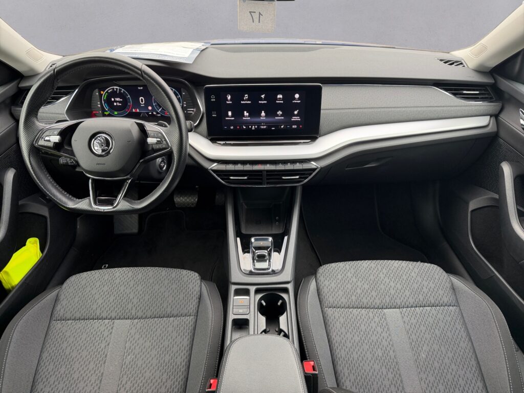 Skoda Octavia Exposé-Bild 8