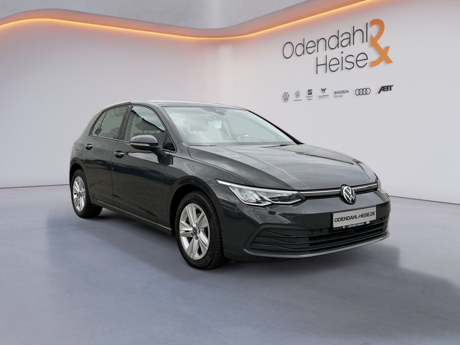 VW Golf Exposé-Bild 2