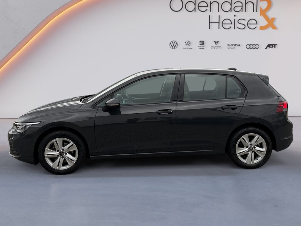 VW Golf Exposé-Bild 16