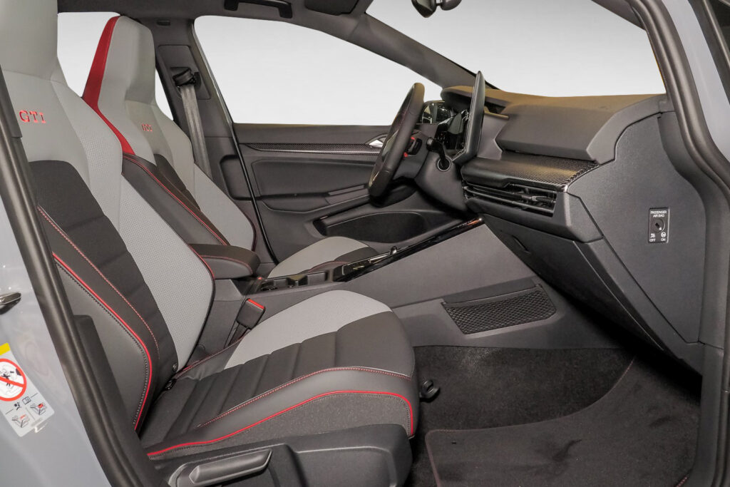 VW Golf Exposé-Bild 7