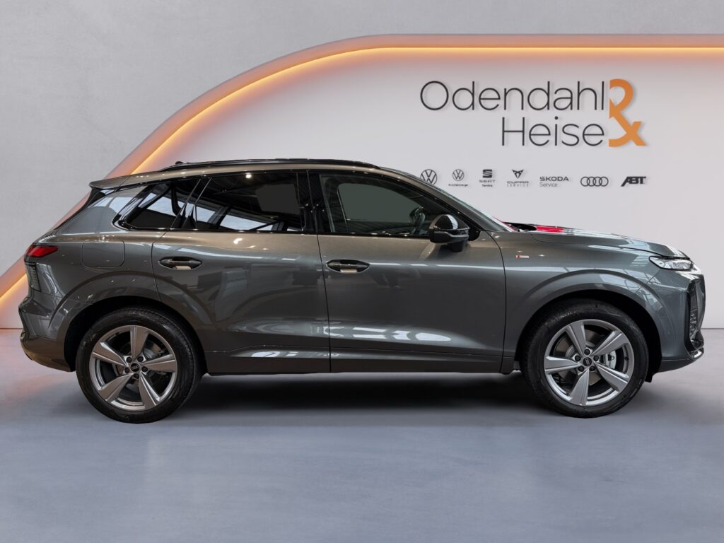 Audi Q3 Exposé-Bild 6