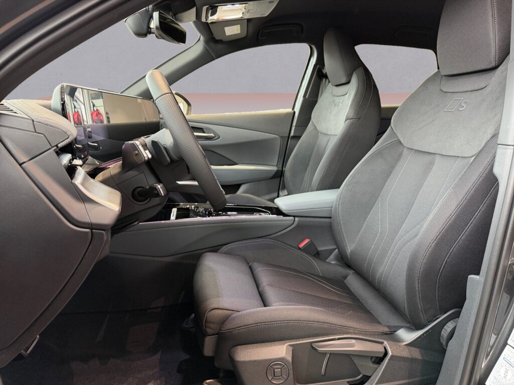 Audi Q3 Exposé-Bild 9