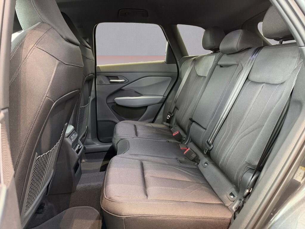 Audi Q3 Exposé-Bild 13