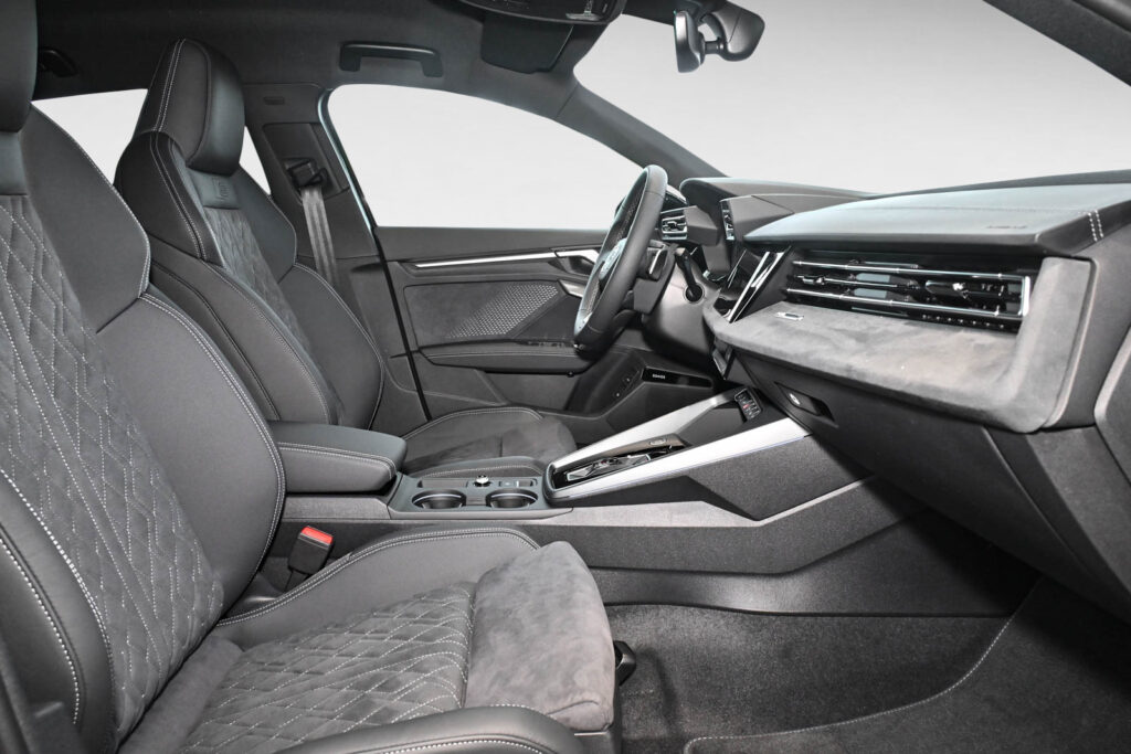 Audi A3 Exposé-Bild 7