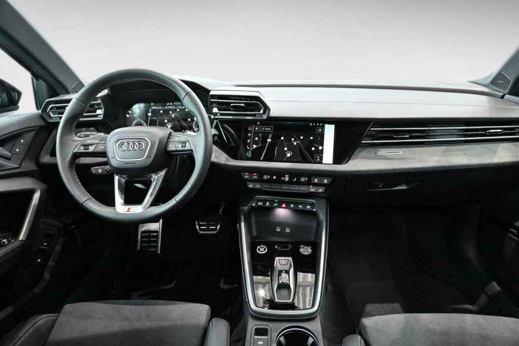 Audi A3 Exposé-Bild 12