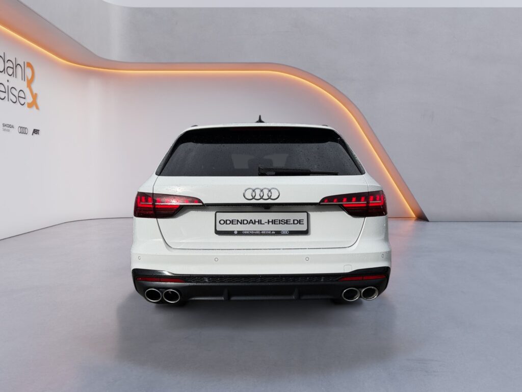 Audi S4 Exposé-Bild 4