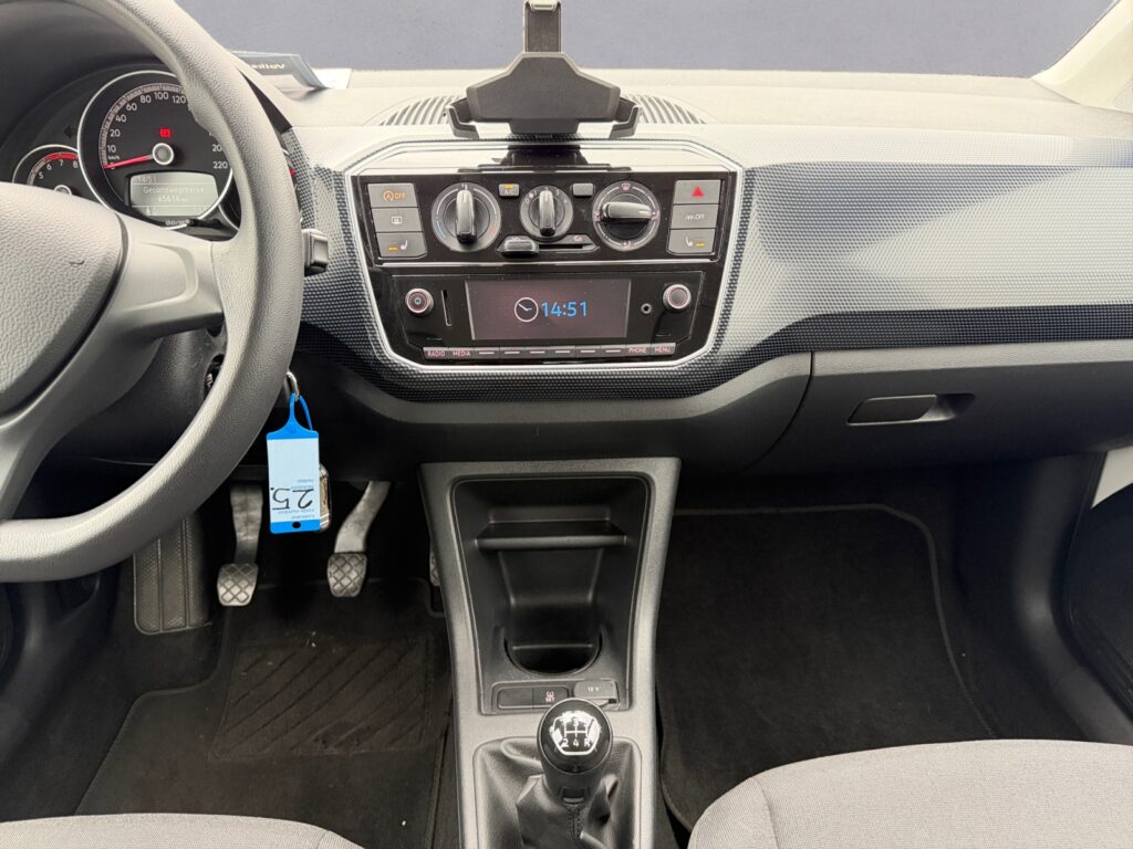 VW up Exposé-Bild 9