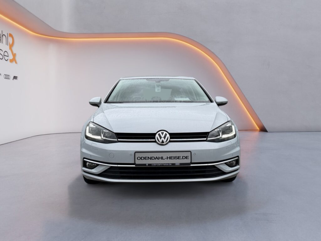 VW Golf Exposé-Bild 13