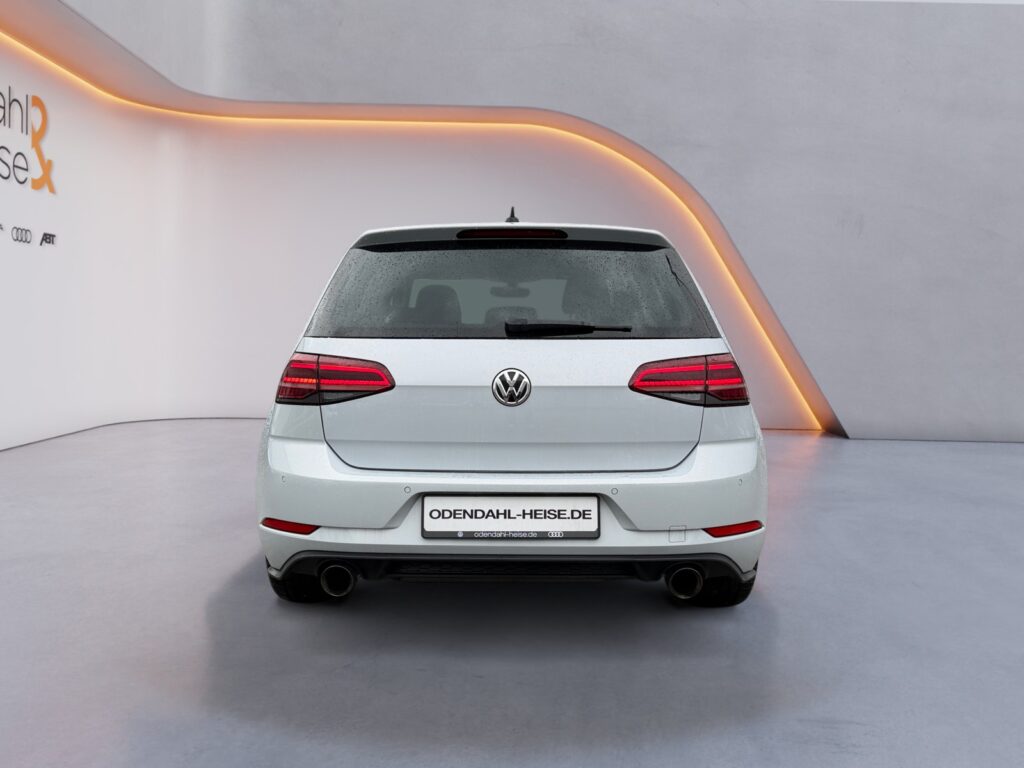 VW Golf Exposé-Bild 14