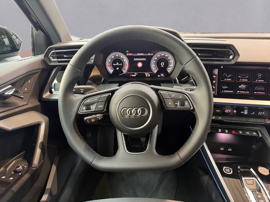 Audi A3 Exposé-Bild 12