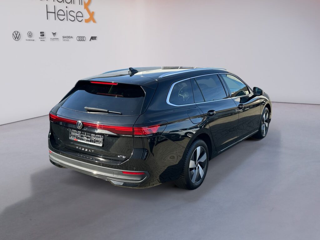 VW Passat Exposé-Bild 5