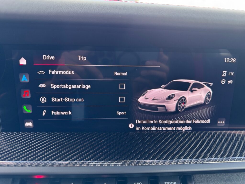 Porsche 992 Exposé-Bild 20