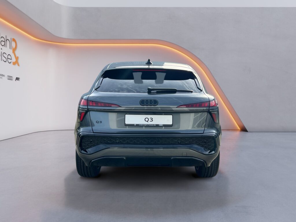 Audi Q3 Exposé-Bild 4