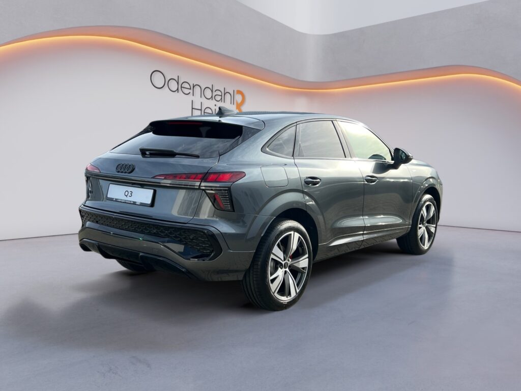 Audi Q3 Exposé-Bild 5