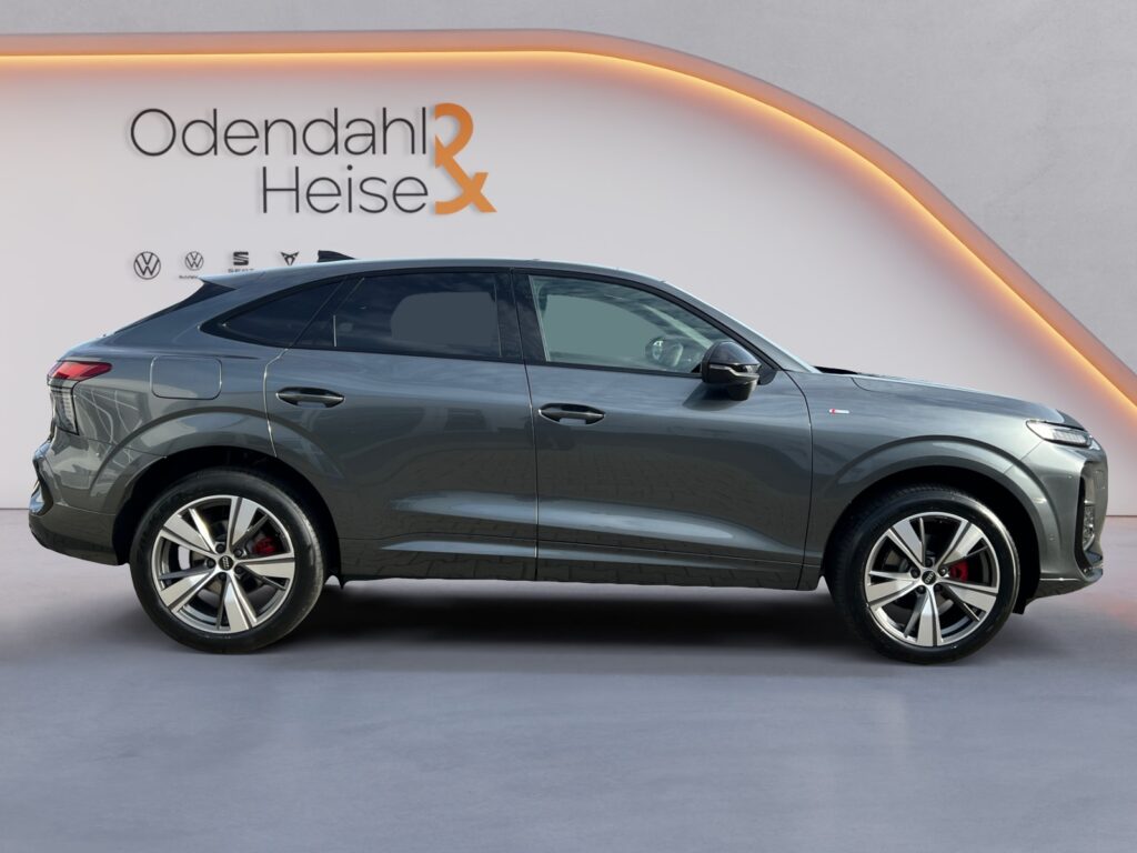 Audi Q3 Exposé-Bild 6