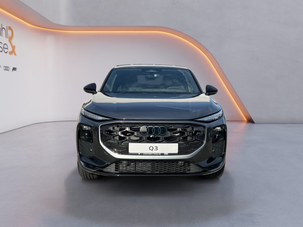 Audi Q3 Exposé-Bild 8