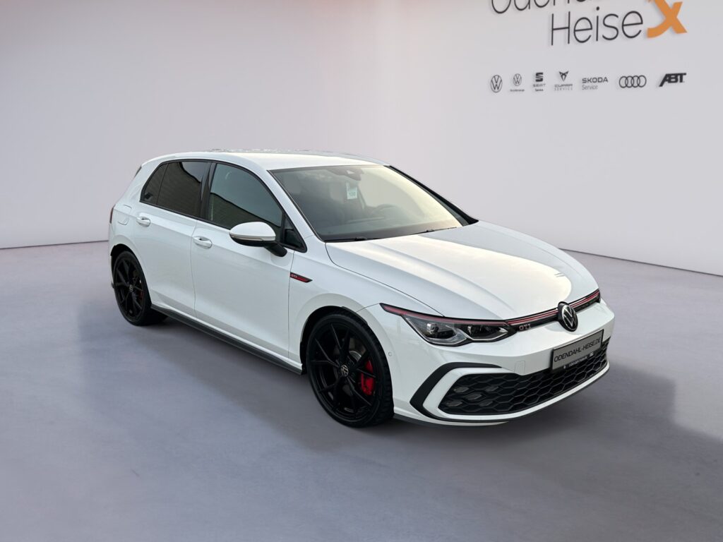 VW Golf Exposé-Bild 7