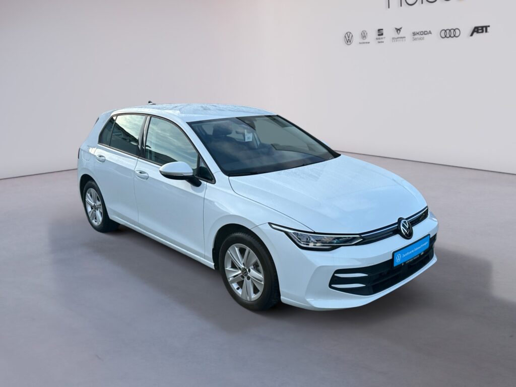 VW Golf Exposé-Bild 7