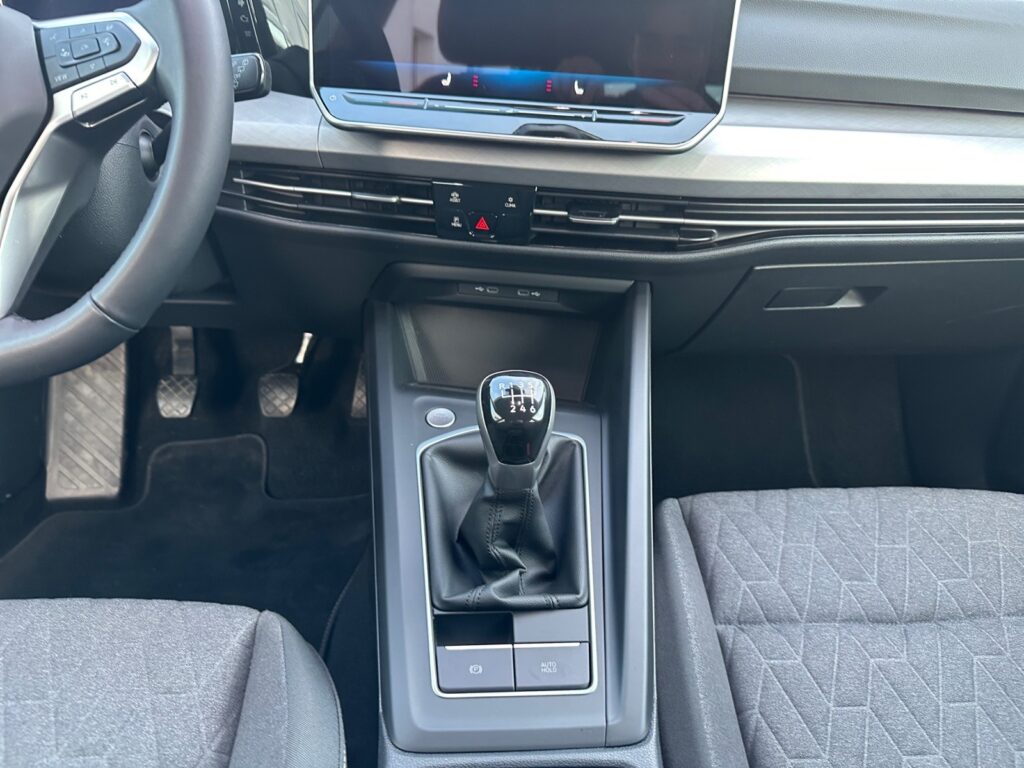 VW Golf Exposé-Bild 11