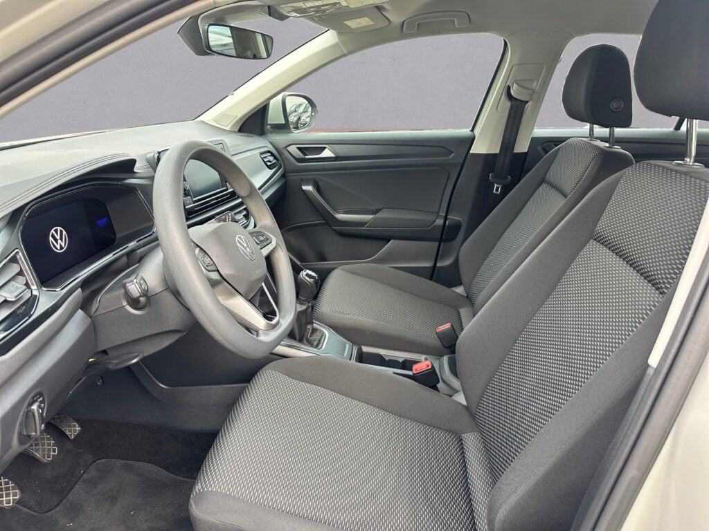 VW T-Roc Exposé-Bild 9