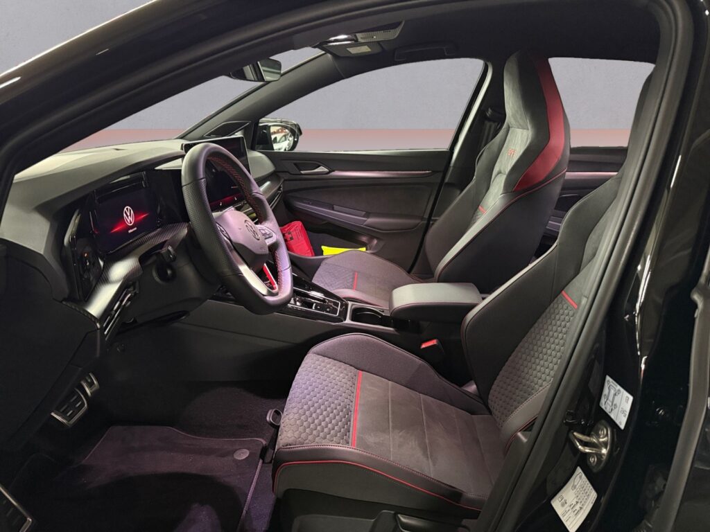 VW Golf Exposé-Bild 9