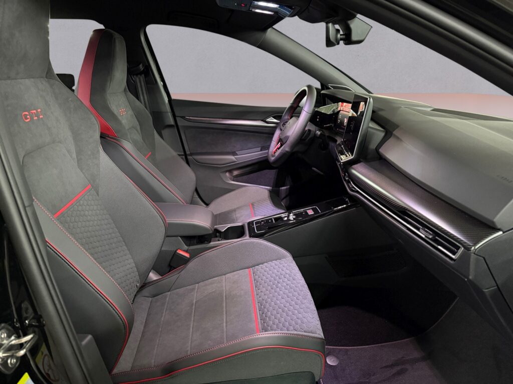 VW Golf Exposé-Bild 15