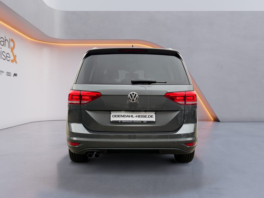 VW Touran Exposé-Bild 4