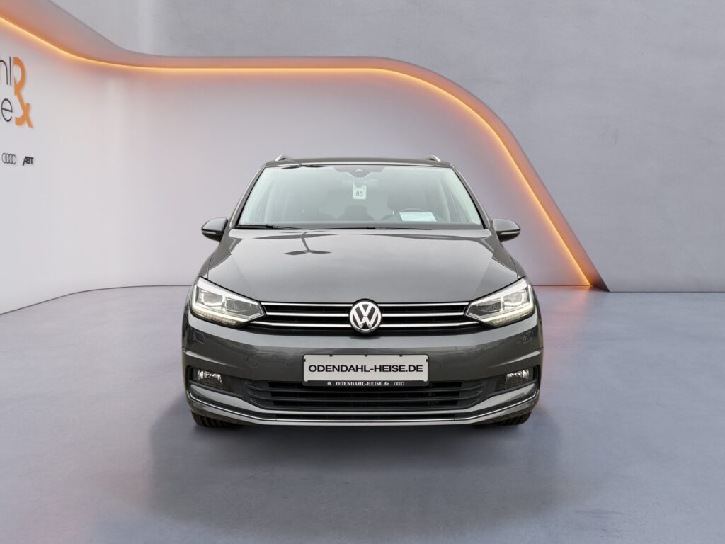 VW Touran Exposé-Bild 8