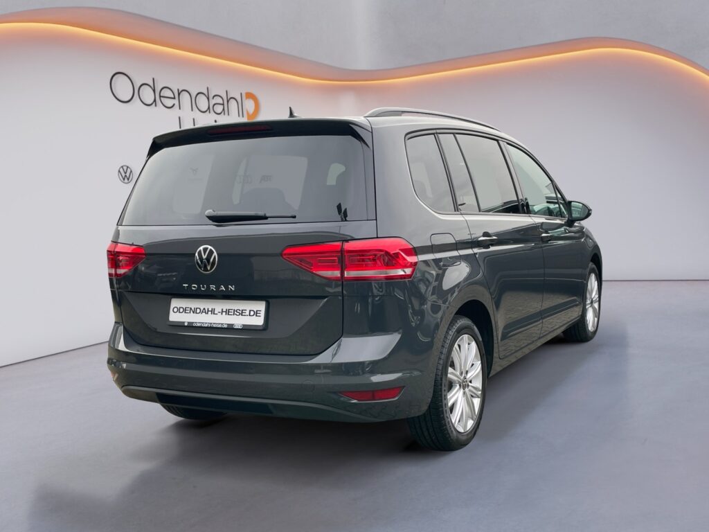 VW Touran Exposé-Bild 5