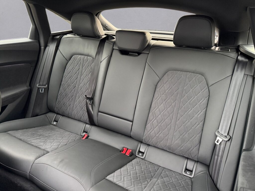 Audi A5 Exposé-Bild 13