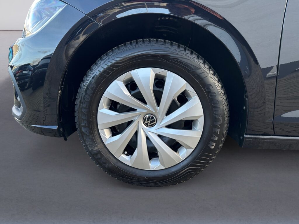 VW Polo Exposé-Bild 14