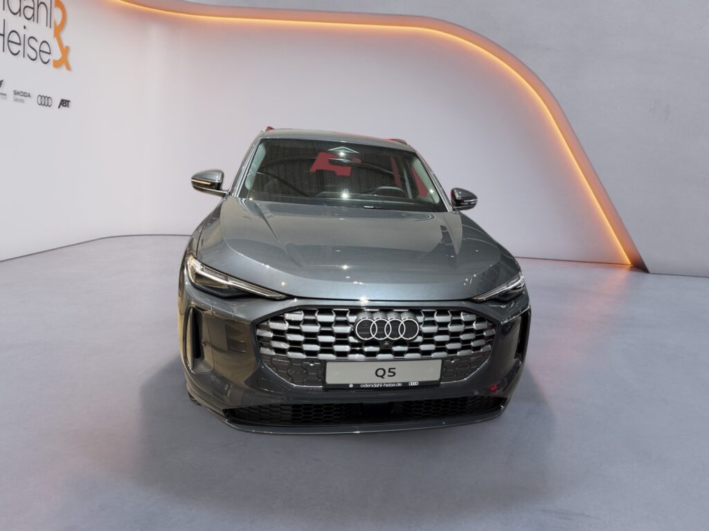 Audi Q5 Exposé-Bild 7