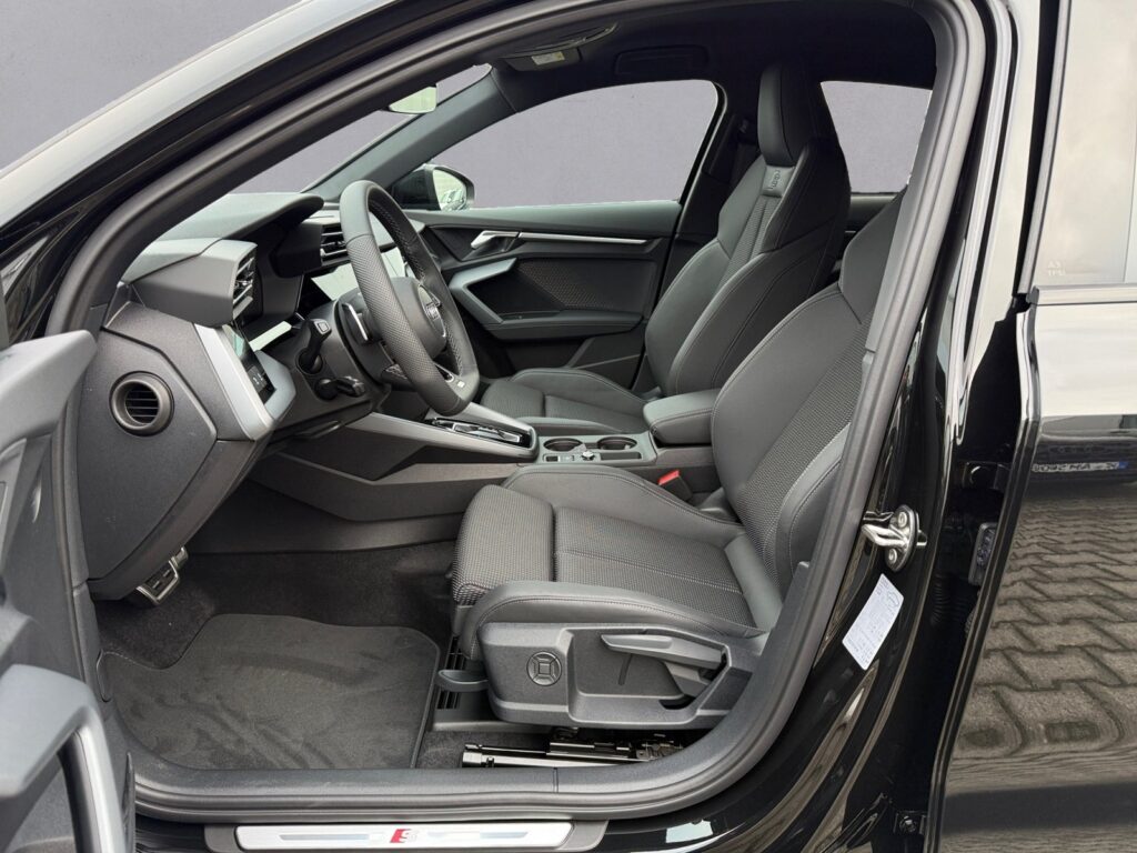 Audi A3 Exposé-Bild 9