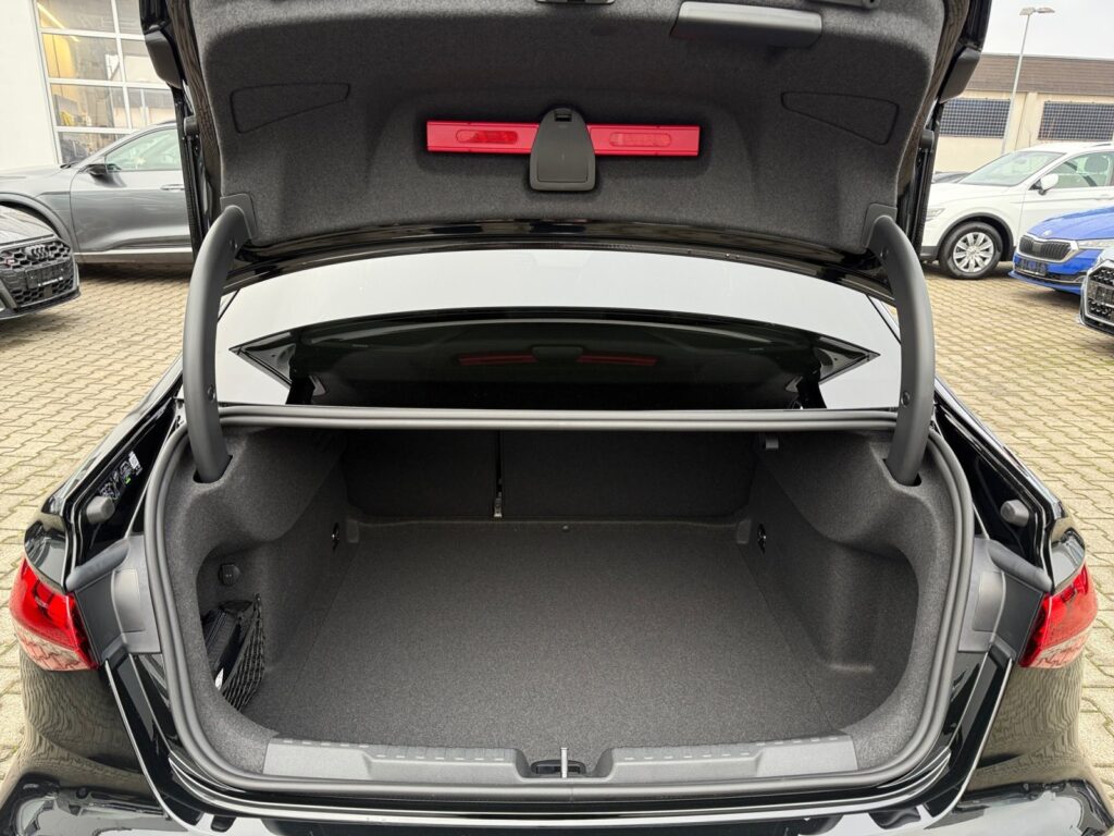 Audi A3 Exposé-Bild 16