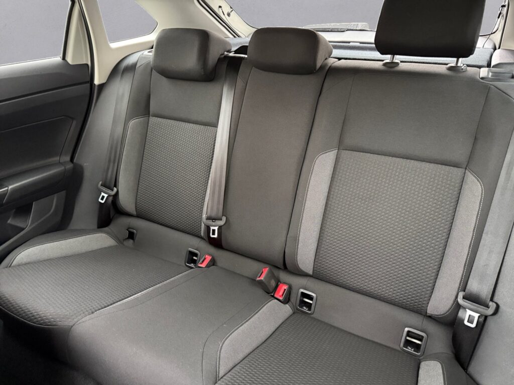 VW Taigo Exposé-Bild 13