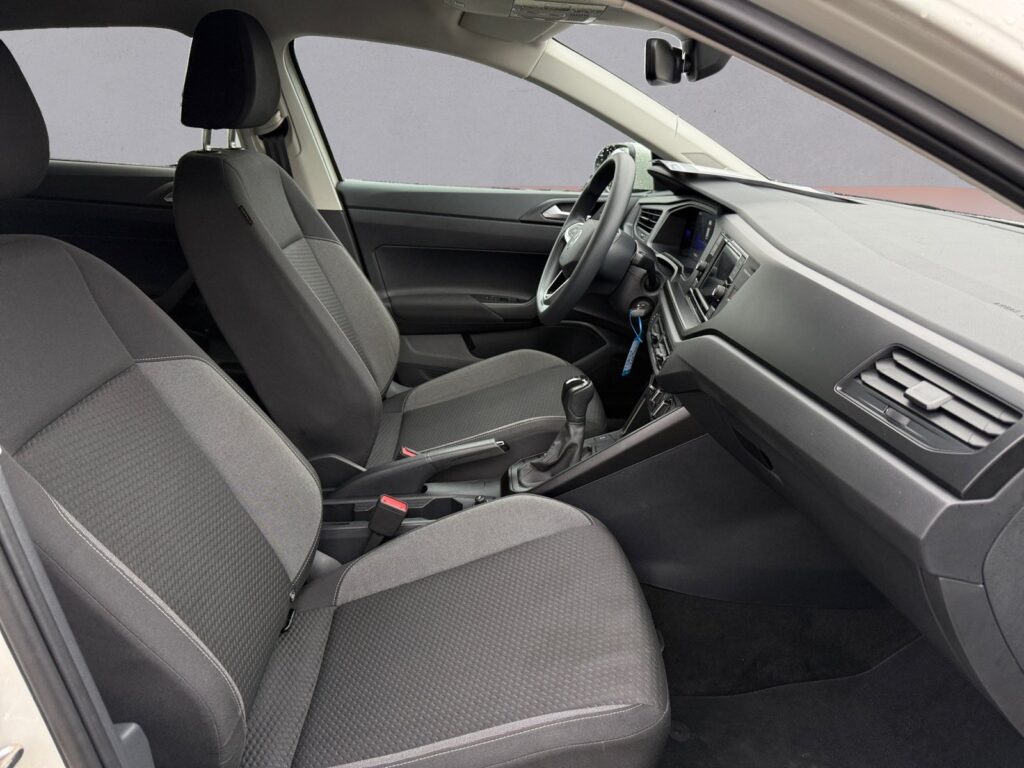 VW Taigo Exposé-Bild 15