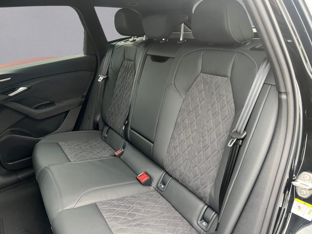 Audi Q6 e-tron Exposé-Bild 13