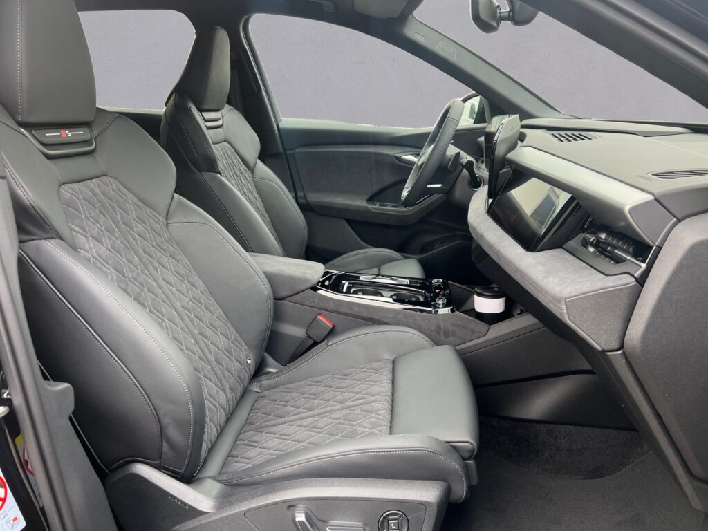 Audi Q6 e-tron Exposé-Bild 15