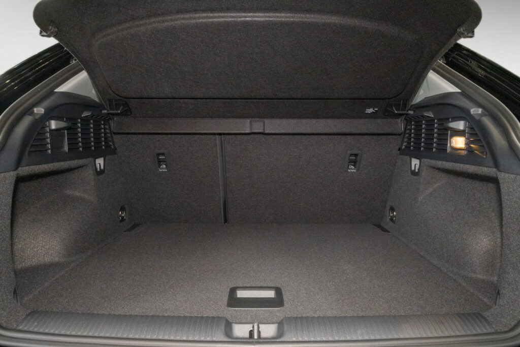 Audi Q2 Exposé-Bild 6