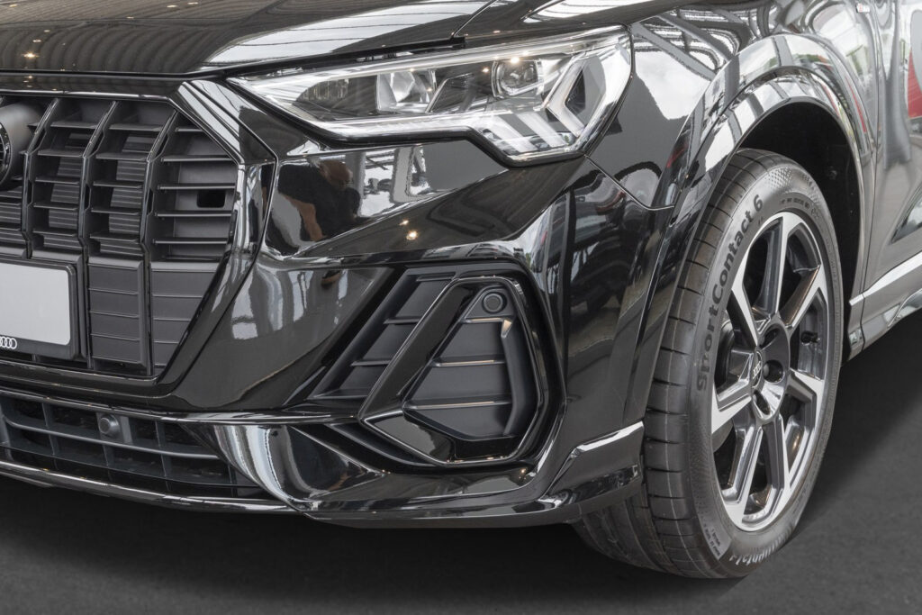 Audi Q3 Exposé-Bild 5