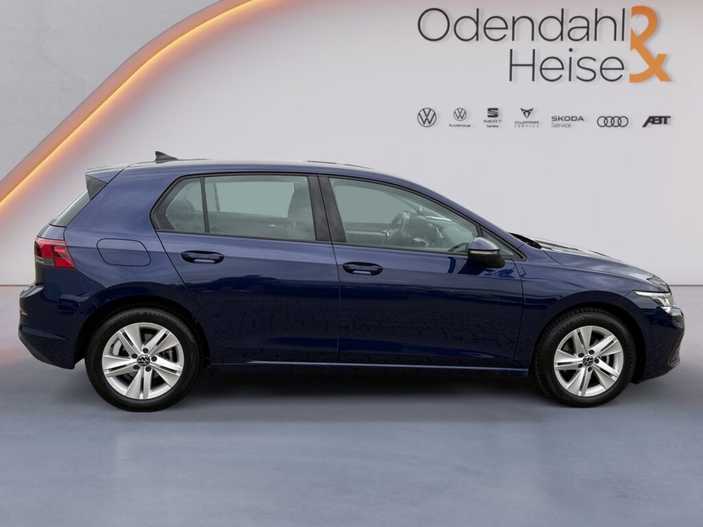 VW Golf Exposé-Bild 6