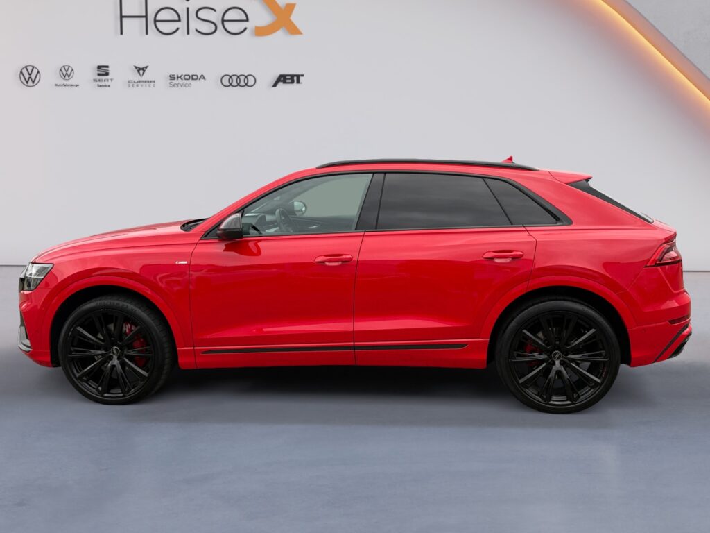 Audi Q8 Exposé-Bild 2