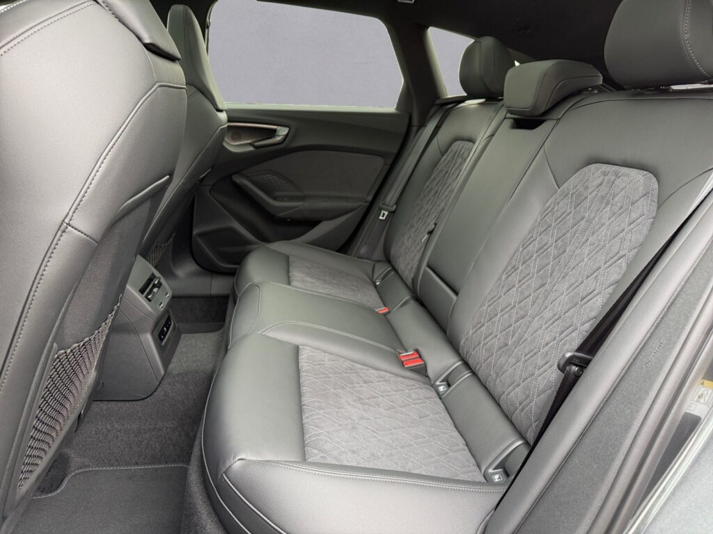 Audi A5 Exposé-Bild 13