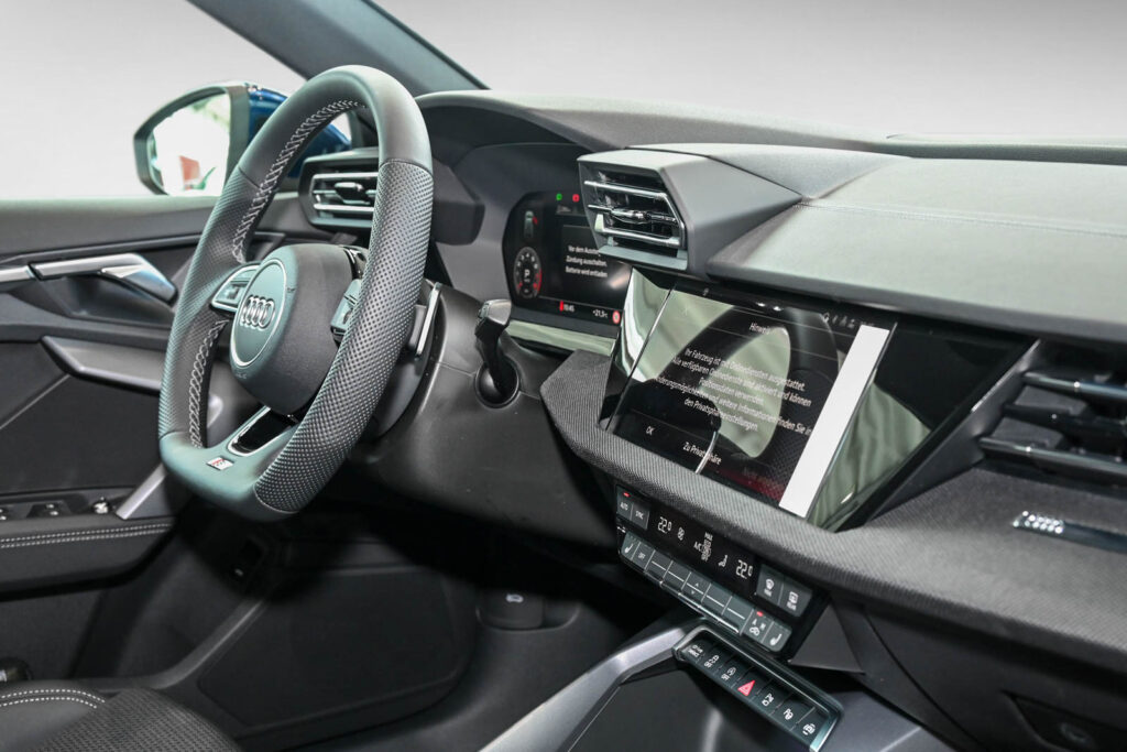 Audi A3 Exposé-Bild 9