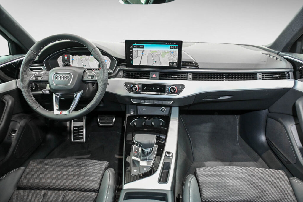 Audi A4 Exposé-Bild 12