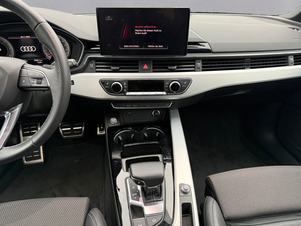 Audi A4 Exposé-Bild 11