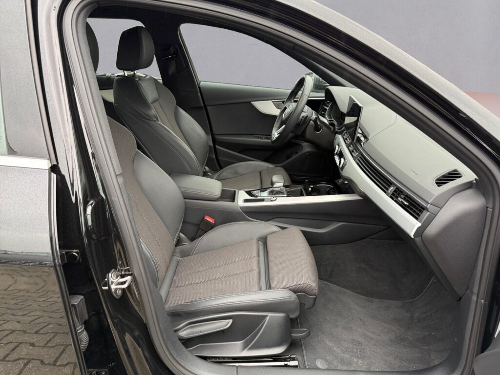 Audi A4 Exposé-Bild 15