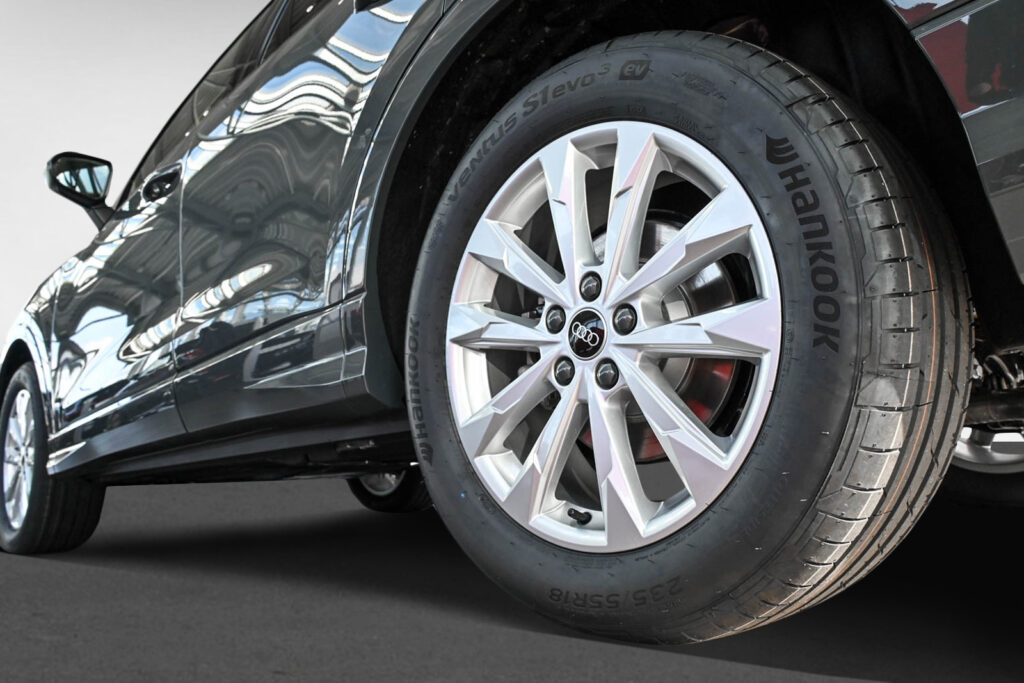 Audi Q3 Exposé-Bild 5